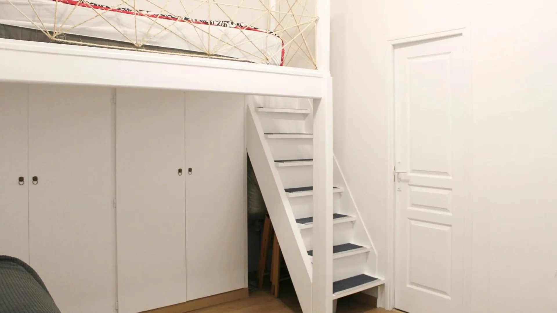 Charming Apartment In The Heart Of פריז צרפת