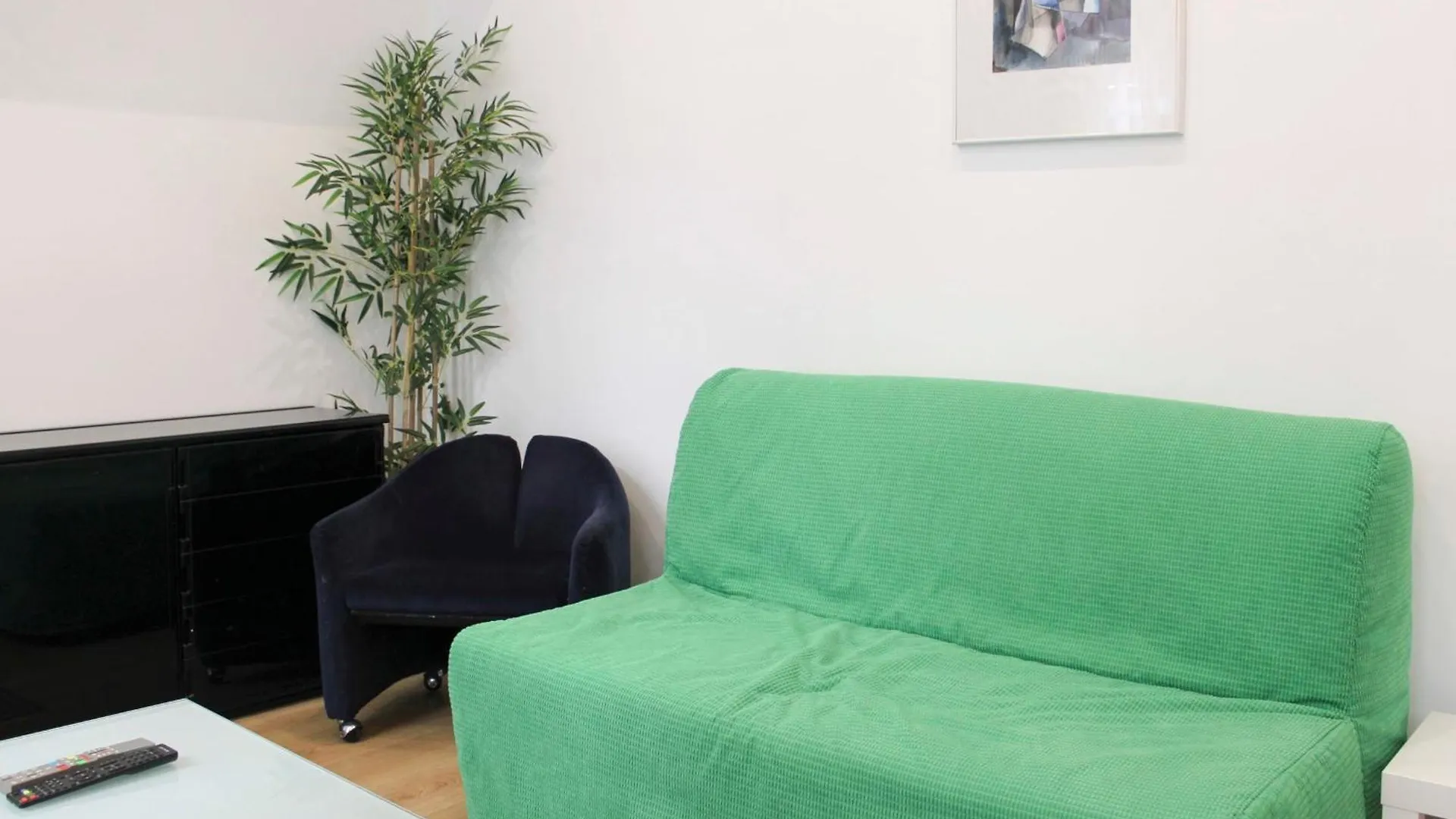 Charming Apartment In The Heart Of 파리